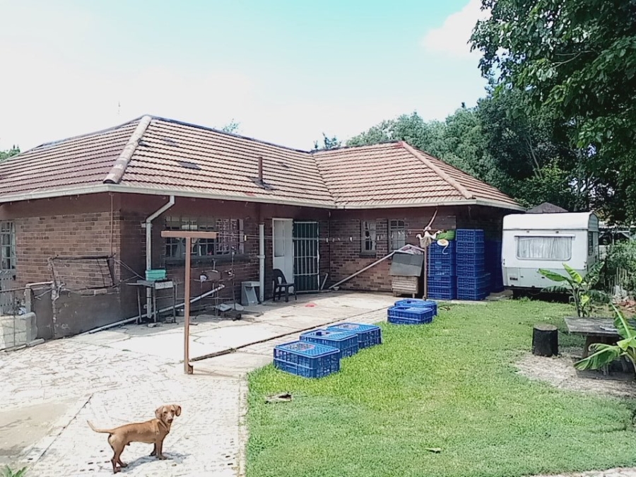 3 Bedroom Property for Sale in Vierfontein Free State